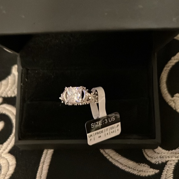 Jeulia Skeleton Sterling Silver Engagement Ring Size 3 - Picture 7 of 15